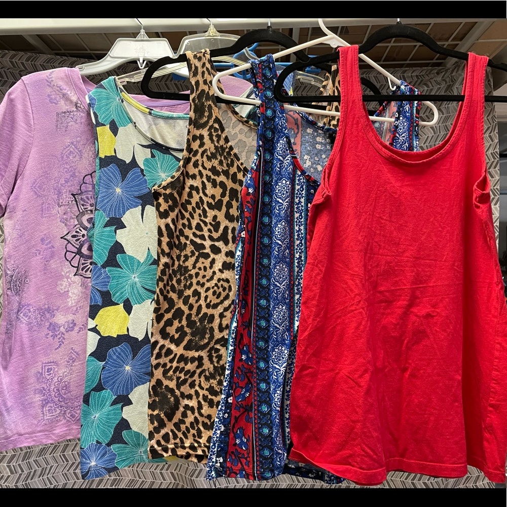 Lot of 4 cotton workout tanks/tees